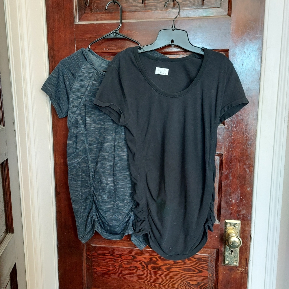 Bundle of 2 Athleta scrunch tunic tops size large